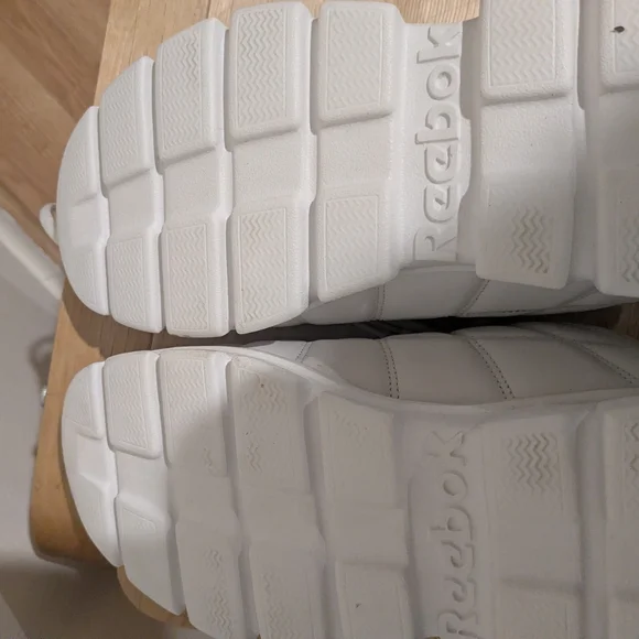 Reebok White Sneakers - Picture 4 of 8